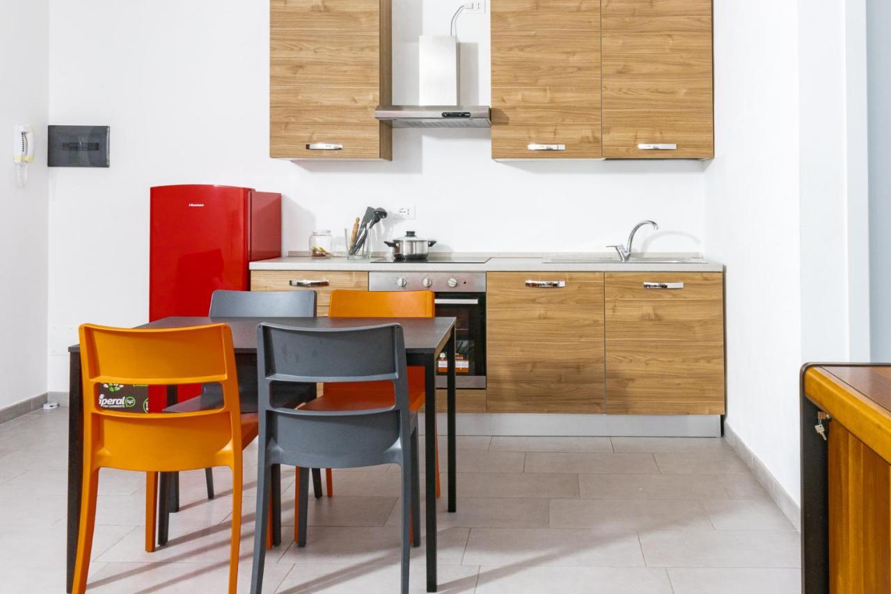 Staurenghi Red Apartment Varese Eksteriør billede