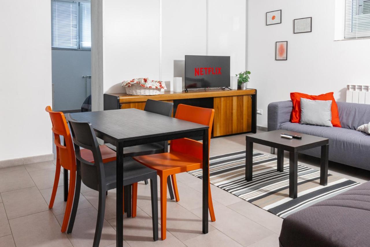 Staurenghi Red Apartment Varese Eksteriør billede
